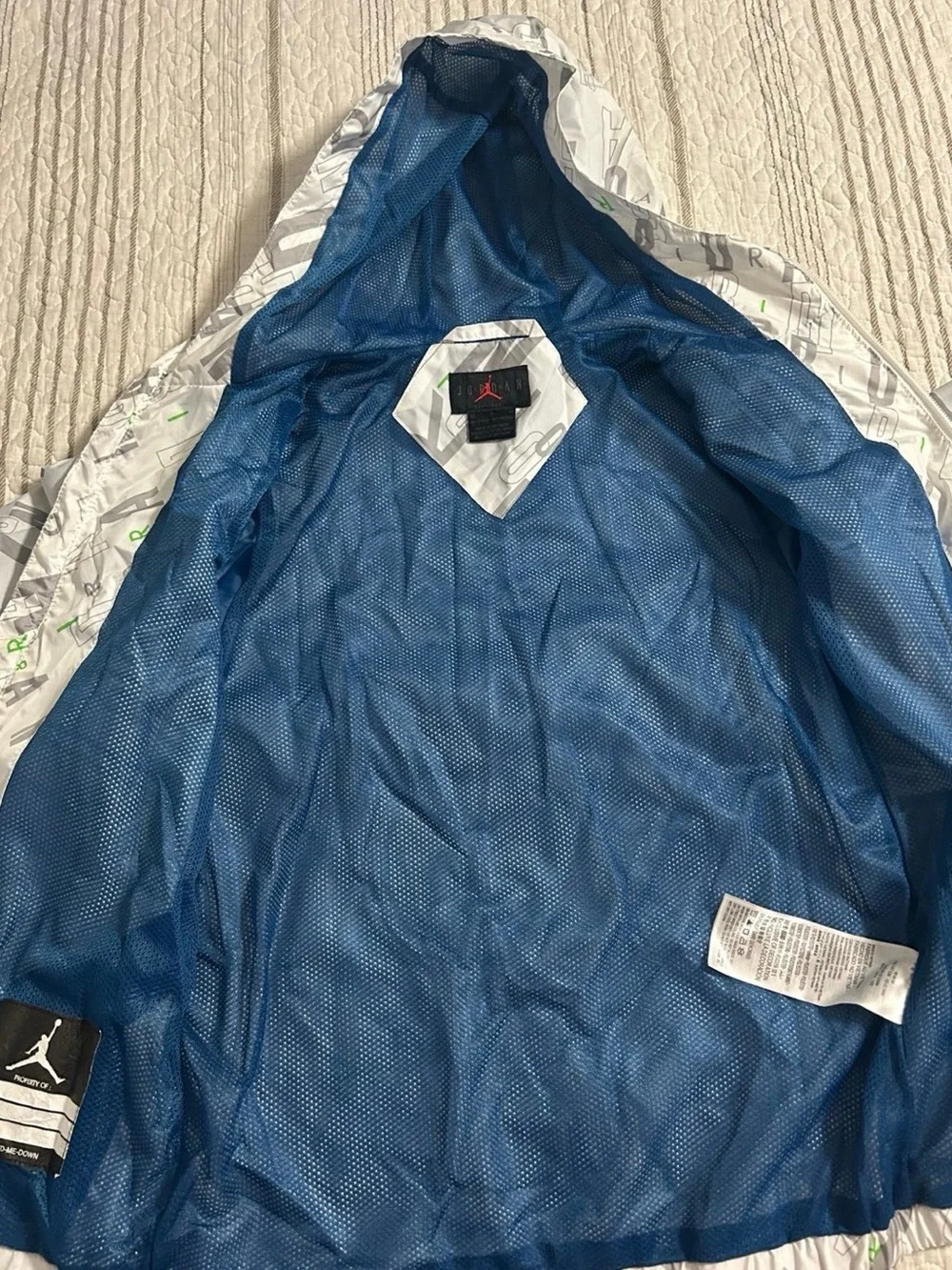 Kids Jordan Lightweight Hooded Windbreaker Jacket - White/Gray/Green
